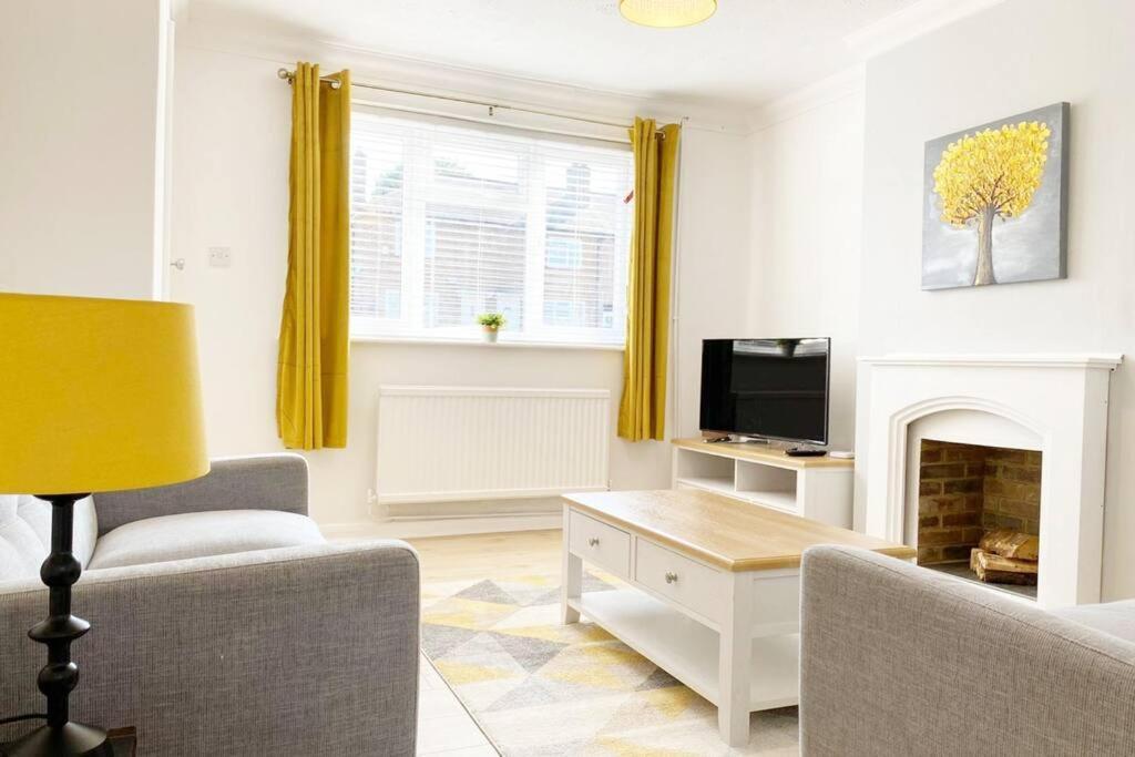 Holiday home Bristol House Free Parking & Airport & M1 & Contractor *